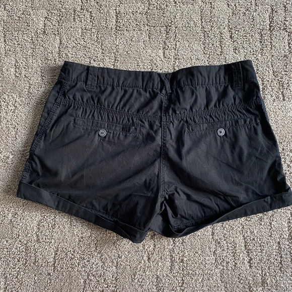 H&M Black Shorts - Picture 3 of 5